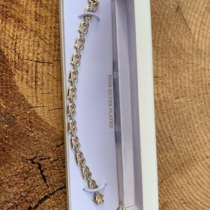 7 and 1/2in heart and diamond bracelet